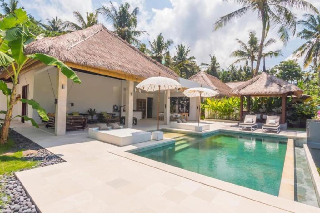 Villa Hidden Pearl, with private cook&pool Karangasem Buitenkant foto