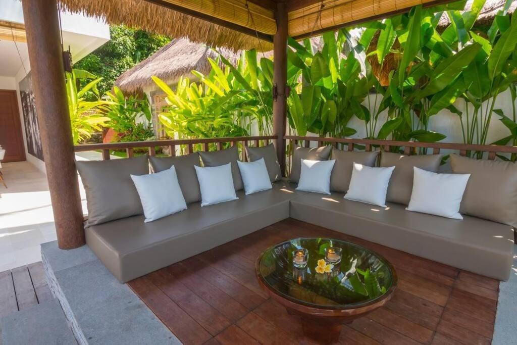 Villa Hidden Pearl, with private cook&pool Karangasem Buitenkant foto